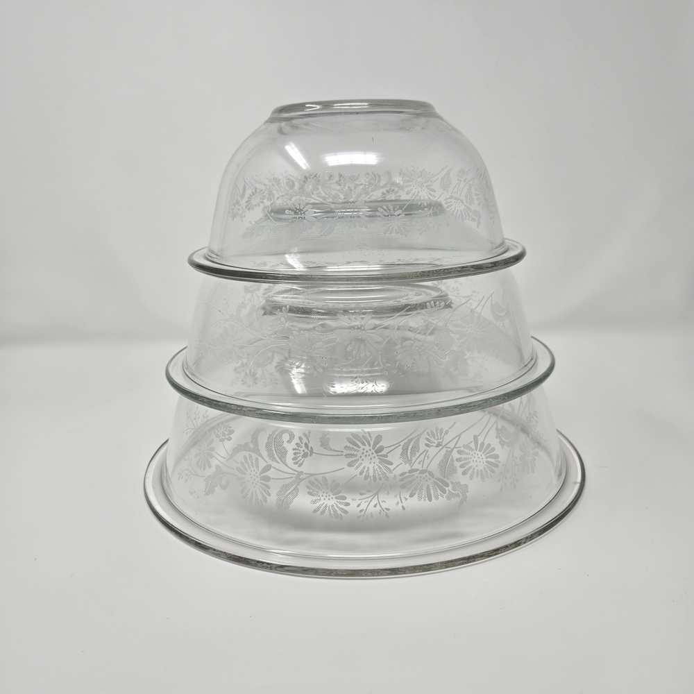 Pyrex Nesting Mixing Bowl Set (3) Clear Glass Vintage EUC White Daisy Etched